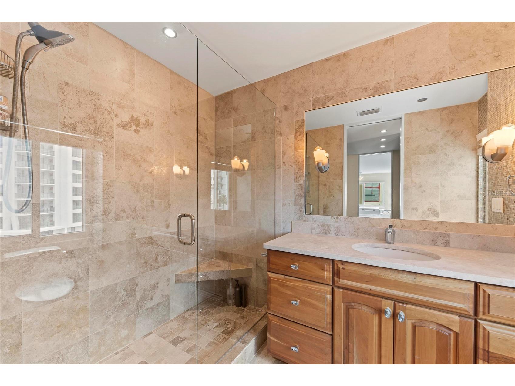 350 Golden Gate Point #61 Sarasota FL 34236 - SARASOTA BAY A4691964 image31