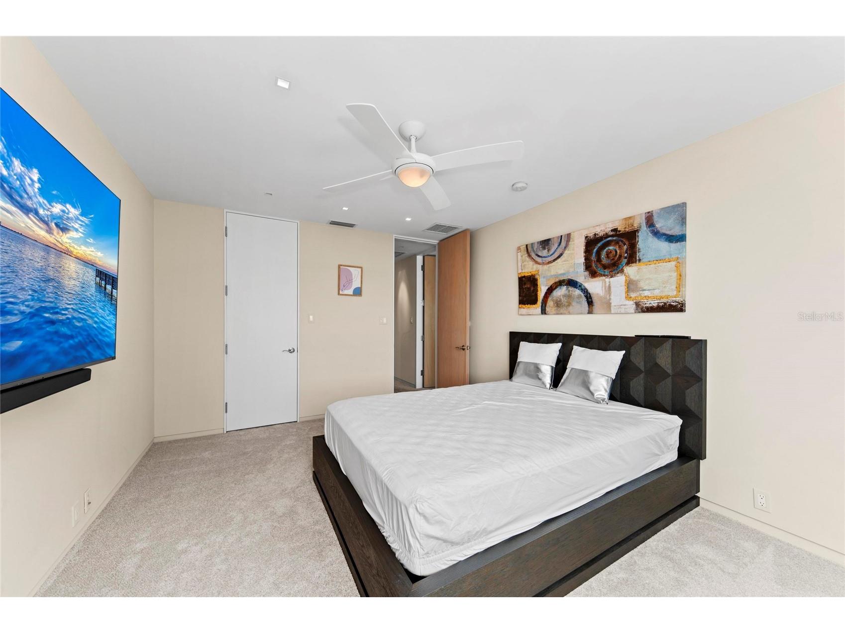 350 Golden Gate Point #61 Sarasota FL 34236 - SARASOTA BAY A4691964 image35