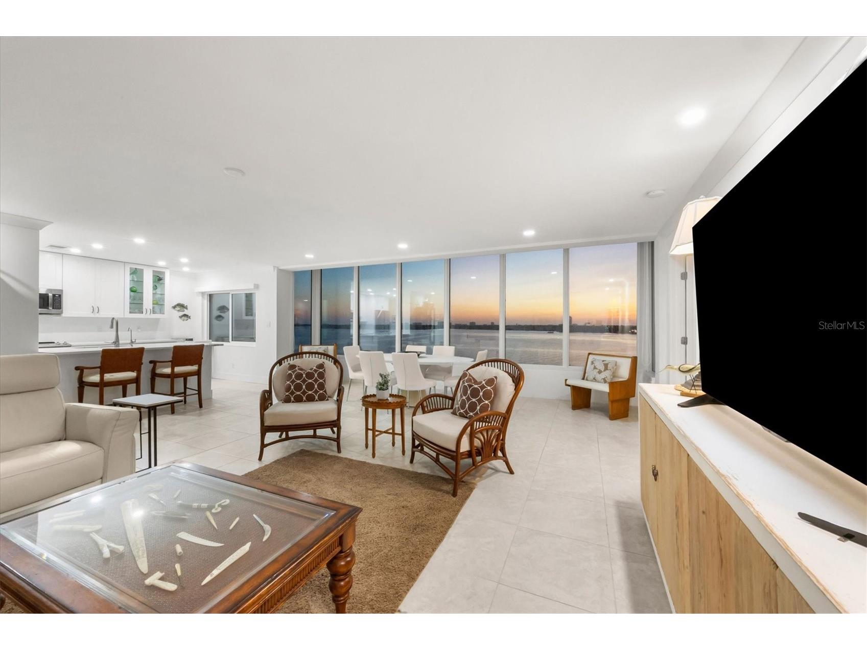 350 Golden Gate Point #62 Sarasota FL 34236 - SARASOTA BAY A4674150 image13