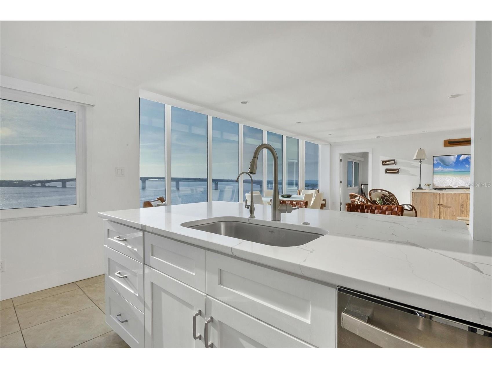 350 Golden Gate Point #62 Sarasota FL 34236 - SARASOTA BAY A4674150 image20