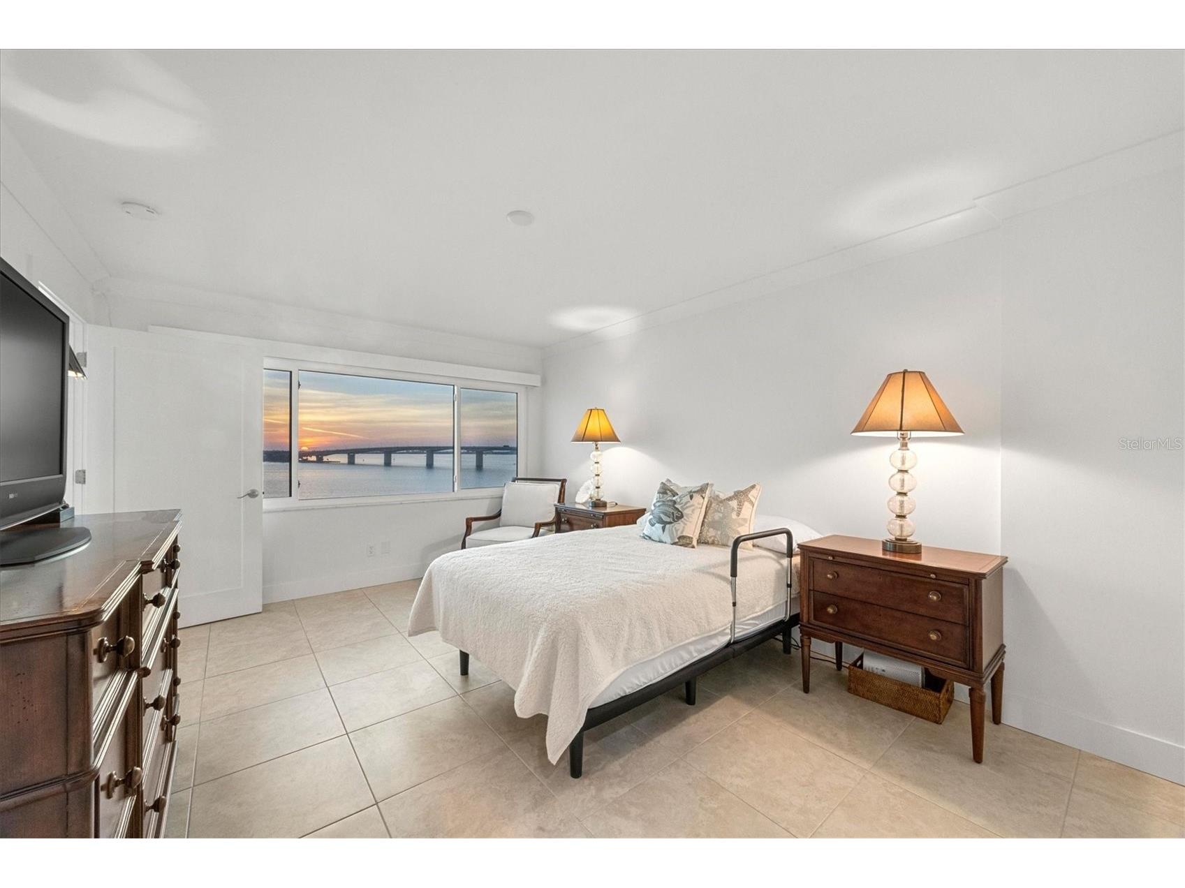 350 Golden Gate Point #62 Sarasota FL 34236 - SARASOTA BAY A4674150 image21