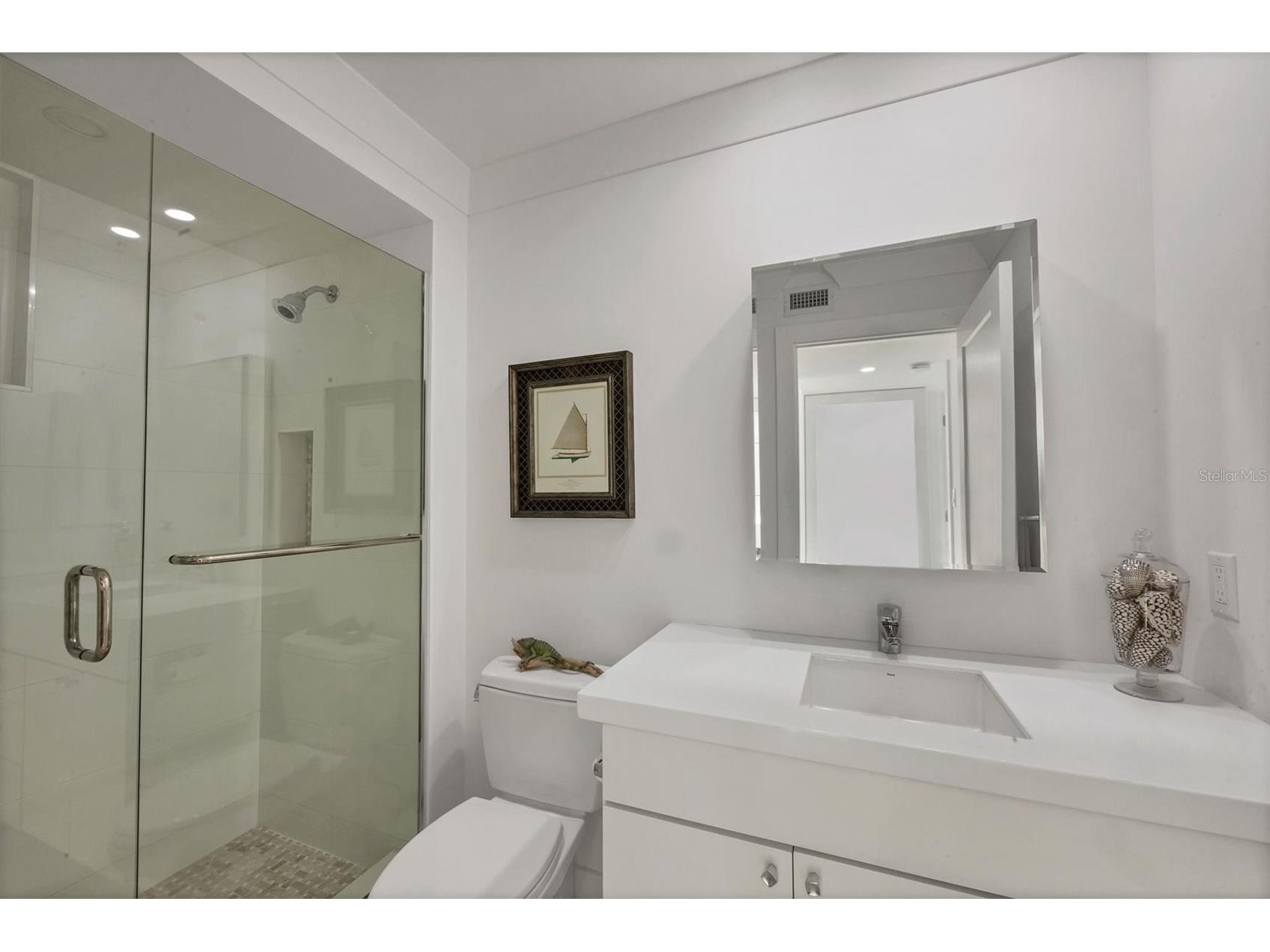 350 Golden Gate Point #62 Sarasota FL 34236 - SARASOTA BAY A4674150 image29