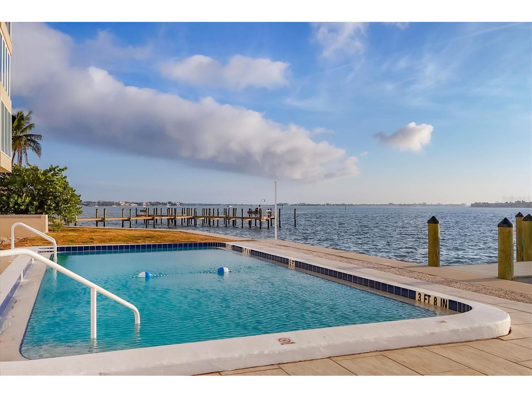 350 Golden Gate Point #62 Sarasota FL 34236 - SARASOTA BAY A4674150 image30