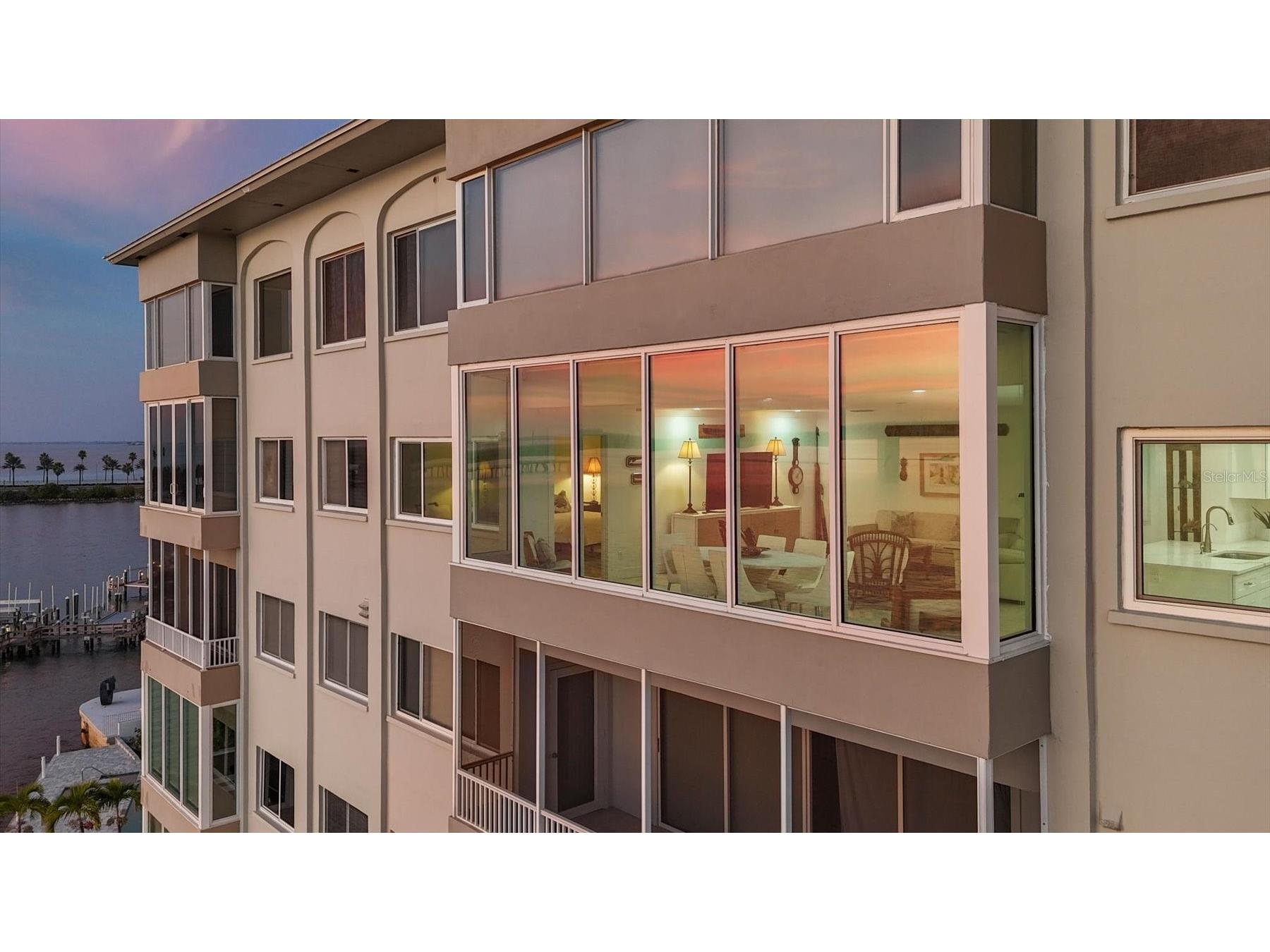 350 Golden Gate Point #62 Sarasota FL 34236 - SARASOTA BAY A4674150 image4