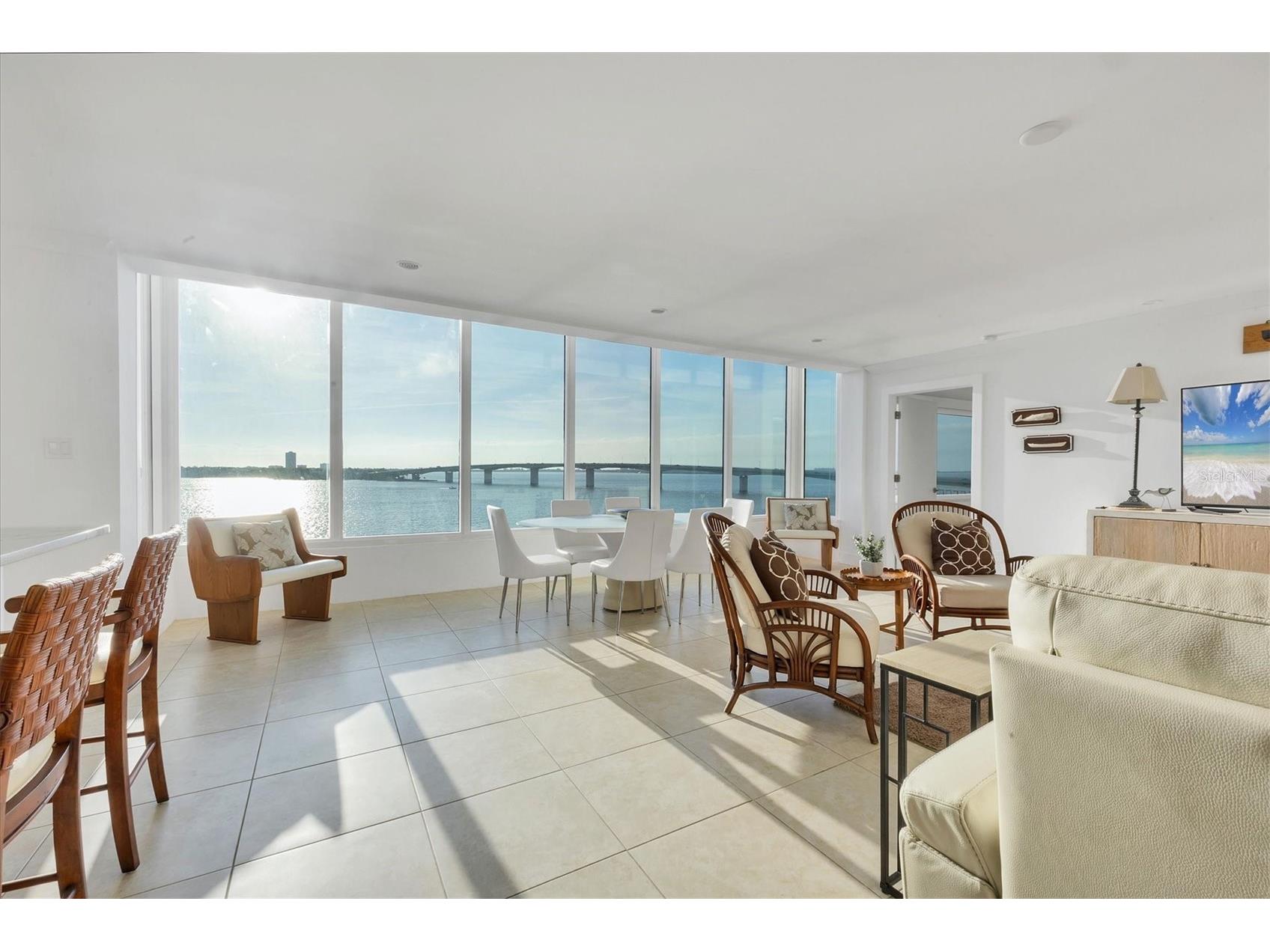 350 Golden Gate Point #62 Sarasota FL 34236 - SARASOTA BAY A4674150 image5