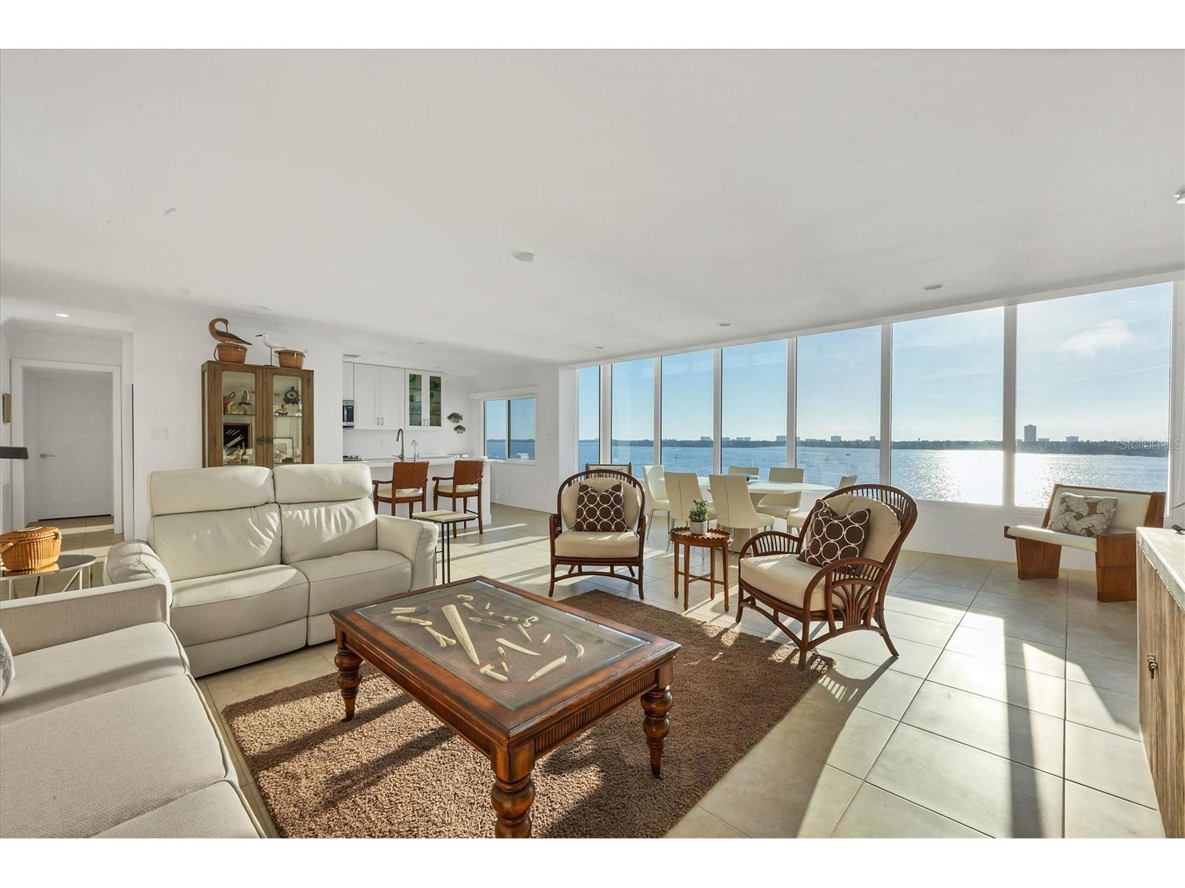 350 Golden Gate Point #62 Sarasota FL 34236 - SARASOTA BAY A4674150 image8