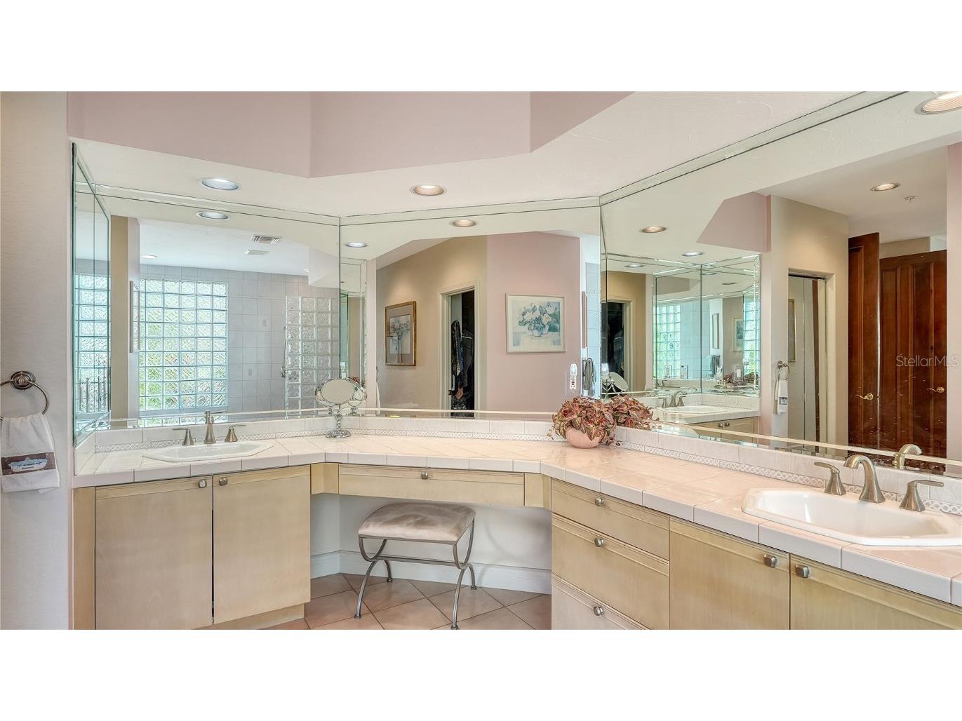 350 Gulf Of Mexico Drive #211 Longboat Key FL 34228 - SARASOTA BAY A4667037 image16