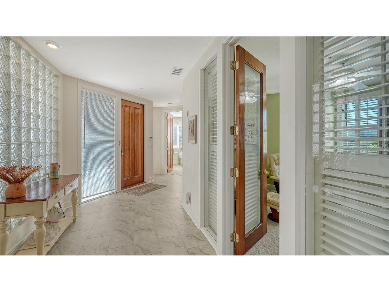 350 Gulf Of Mexico Drive #211 Longboat Key FL 34228 - SARASOTA BAY A4667037 image5