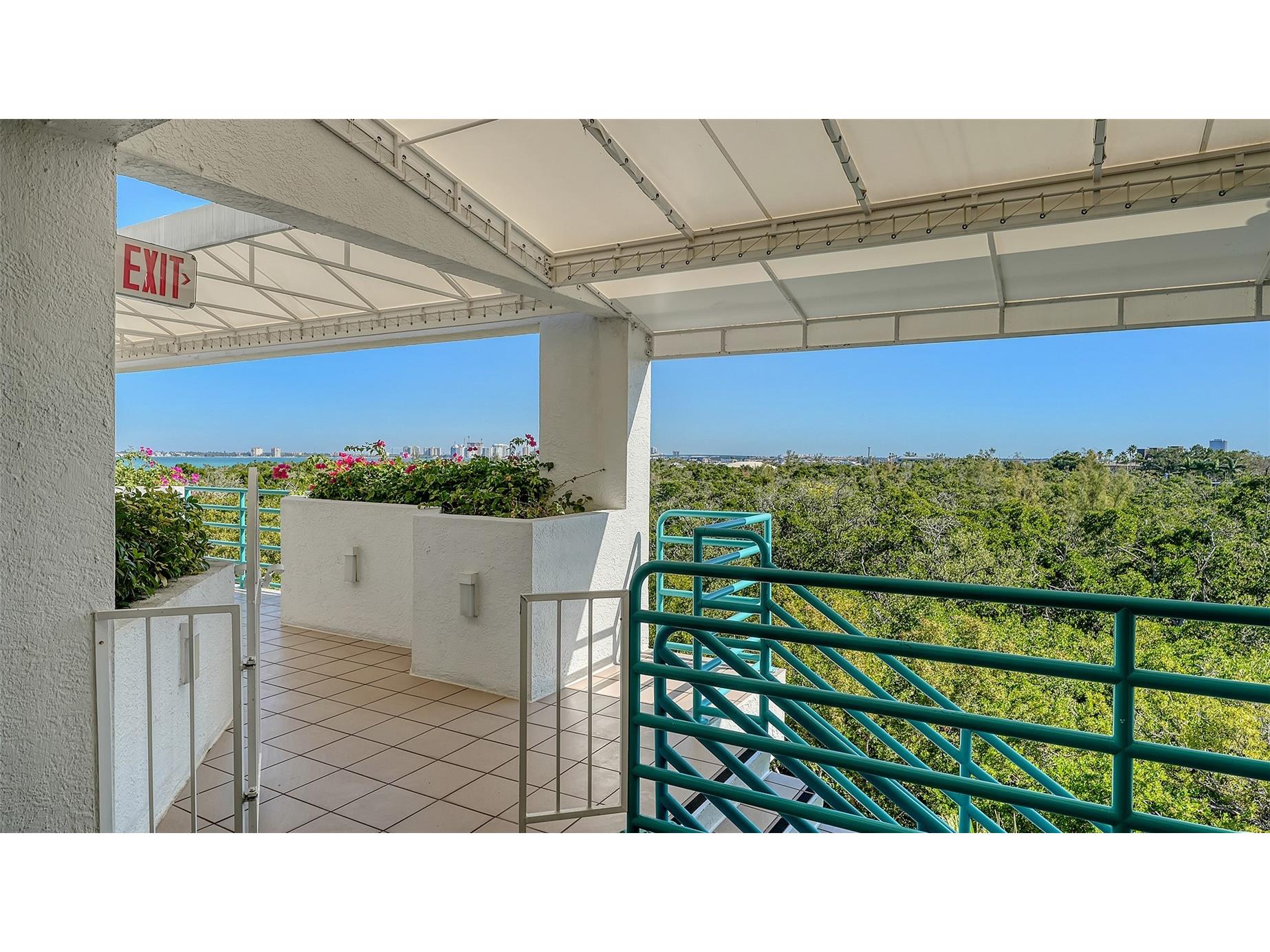 350 Gulf Of Mexico Drive #234 Longboat Key FL 34228 - SARASOTA BAY A4678529 image3