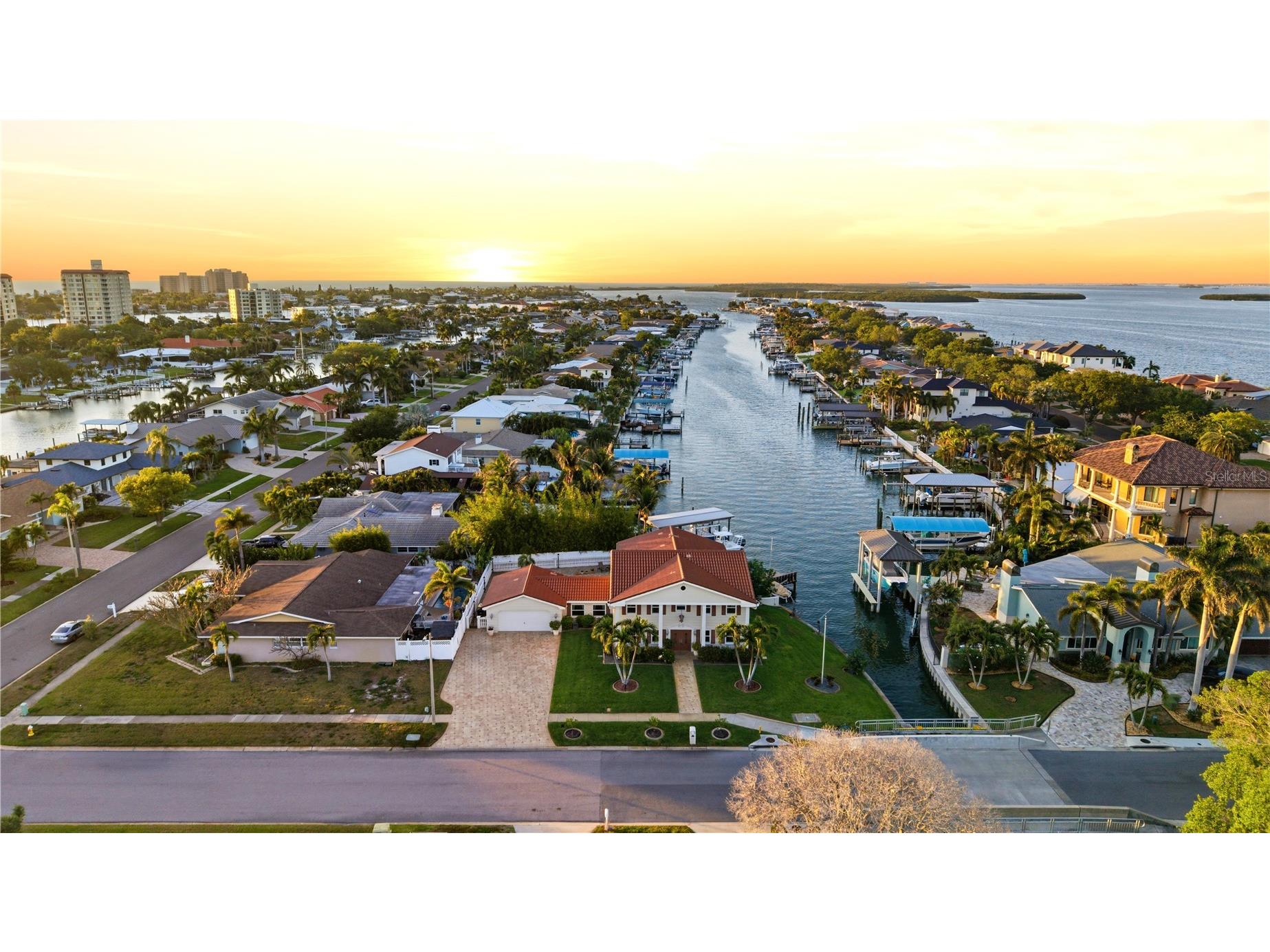 350 Harbor Passage Clearwater Beach FL 33767 - CLEARWTAER HARBOR TB8487226 image35