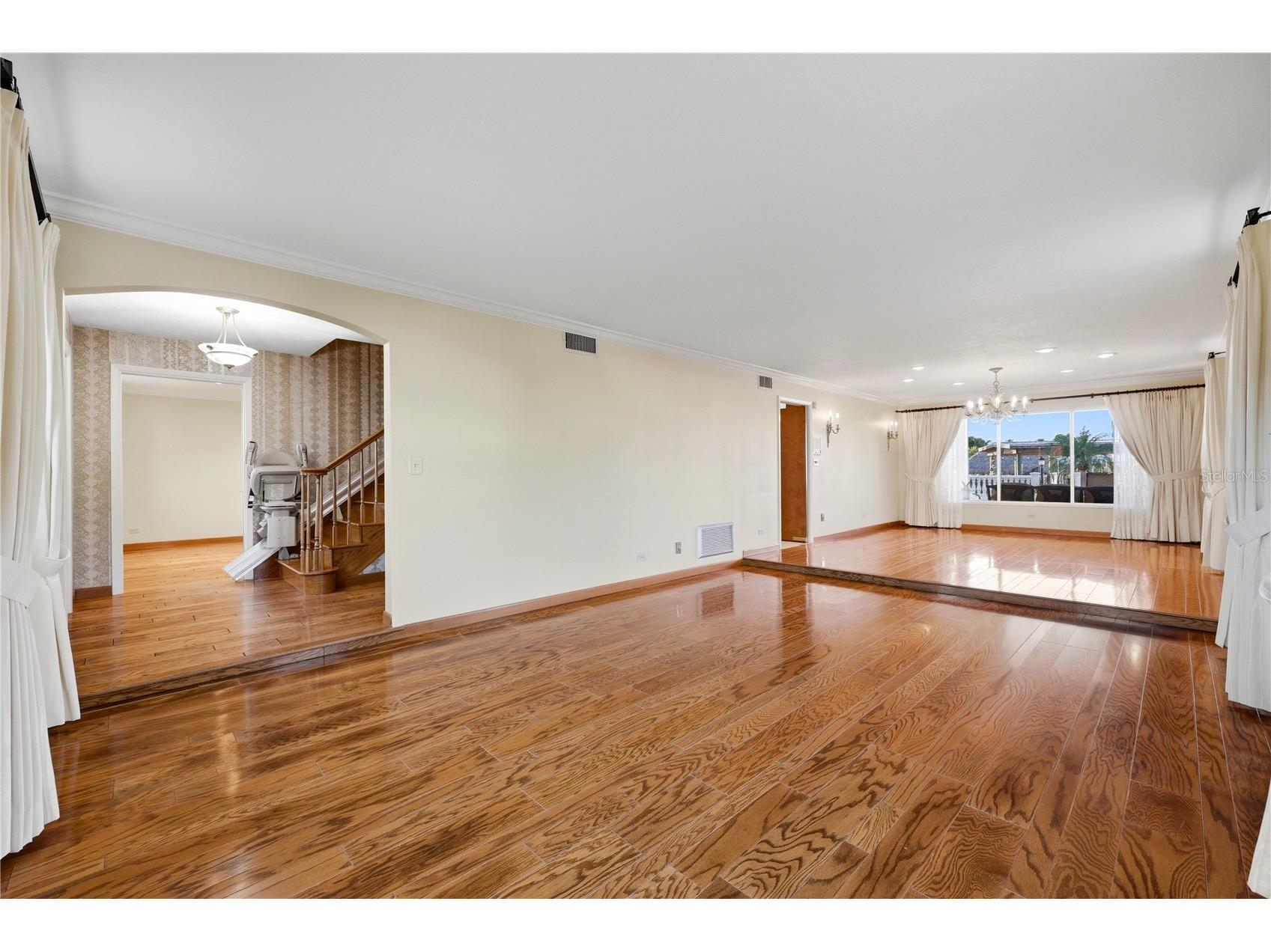 350 Harbor Passage Clearwater Beach FL 33767 - CLEARWTAER HARBOR TB8487226 image6