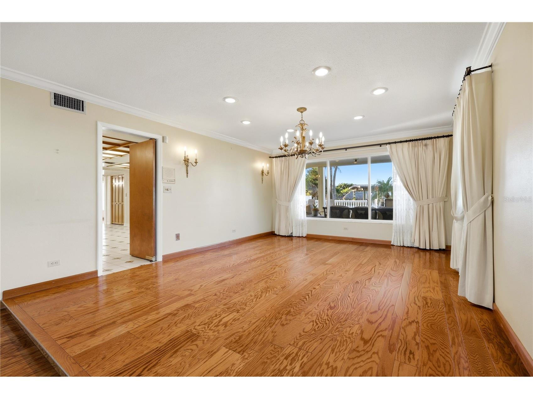 350 Harbor Passage Clearwater Beach FL 33767 - CLEARWTAER HARBOR TB8487226 image8