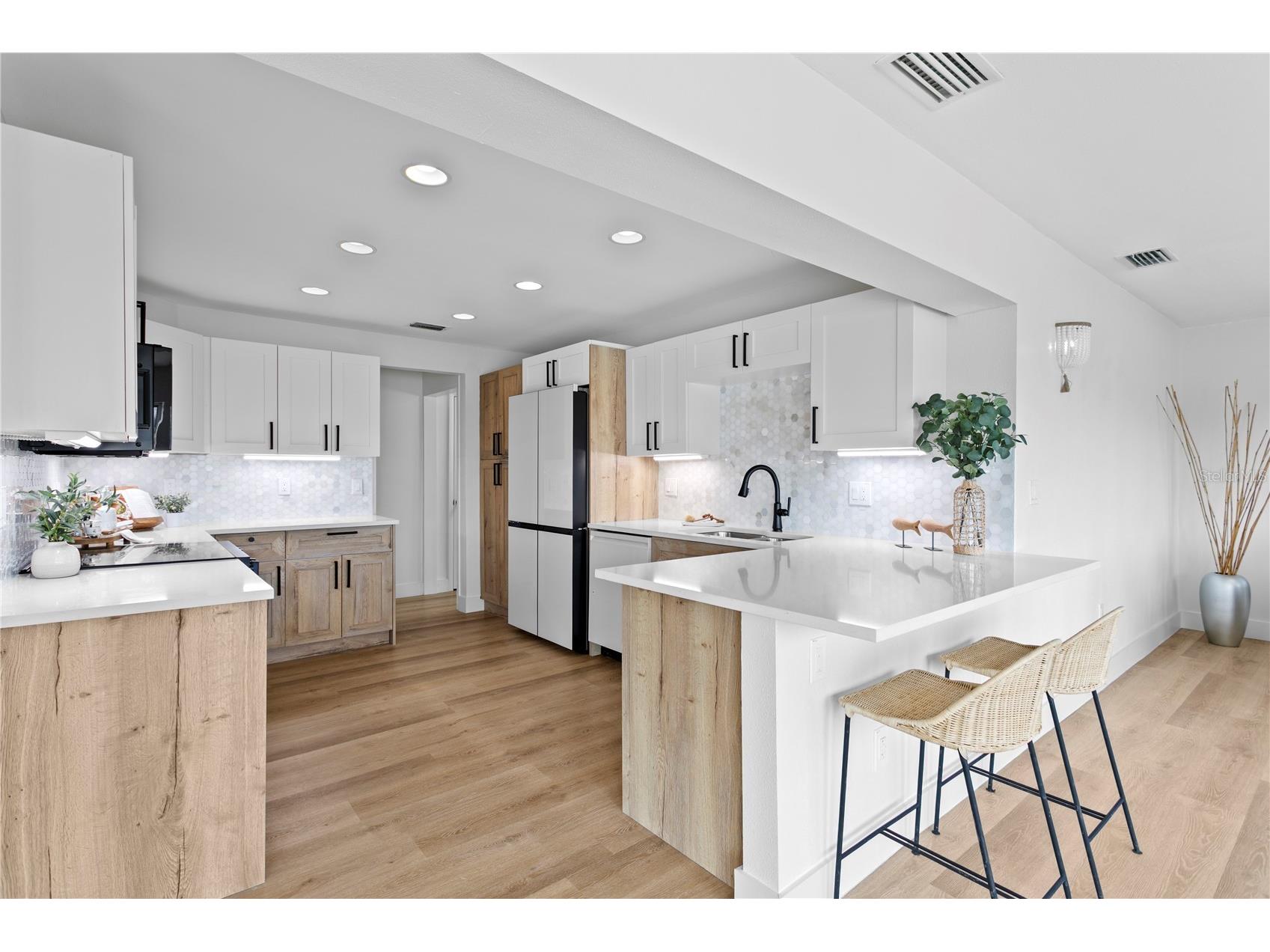 350 N Julia Circle Saint Pete Beach FL 33706 - BOCA CIEGA BAY TB8455844 image10