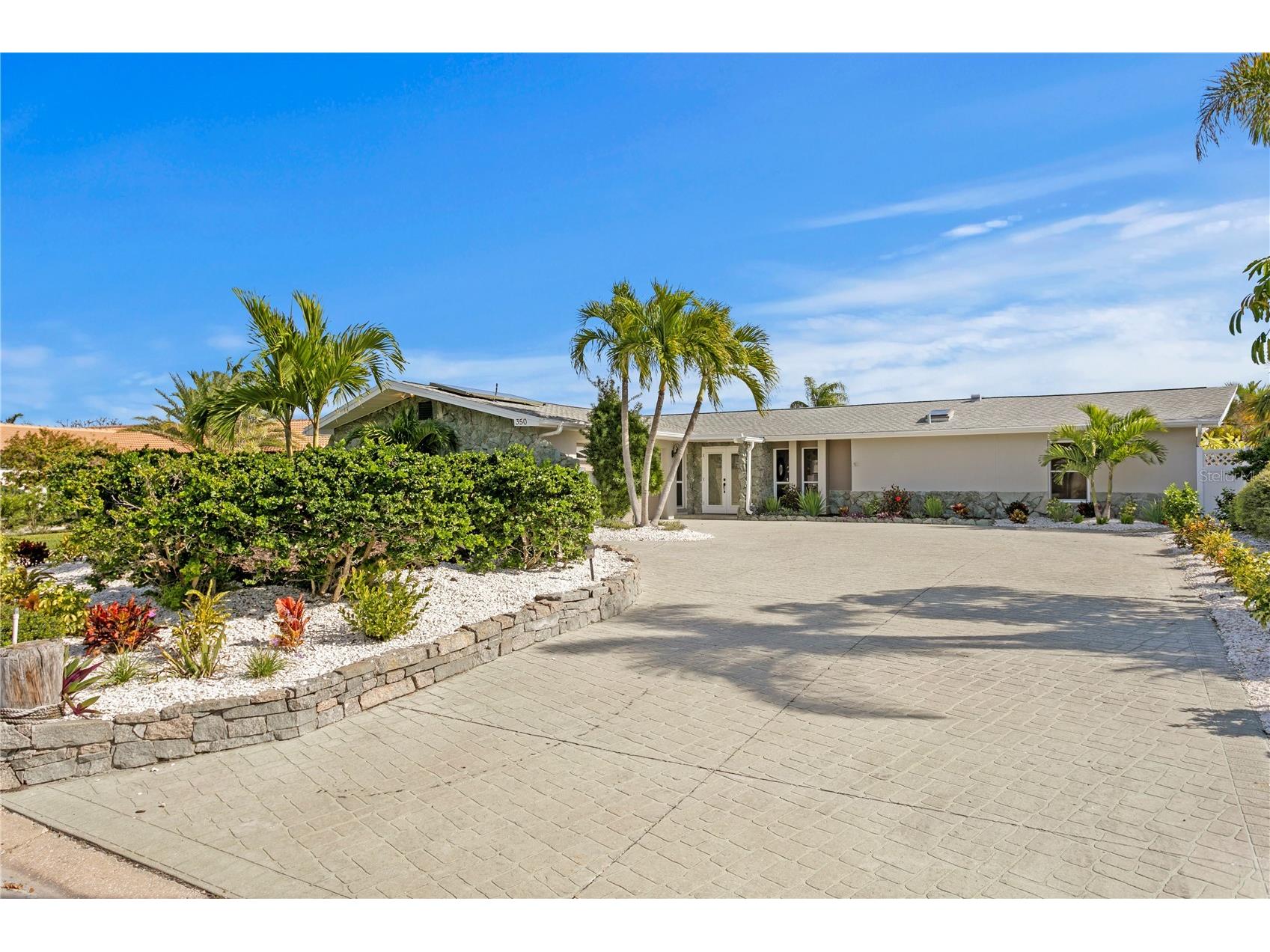 350 N Julia Circle Saint Pete Beach FL 33706 - BOCA CIEGA BAY TB8455844 image2