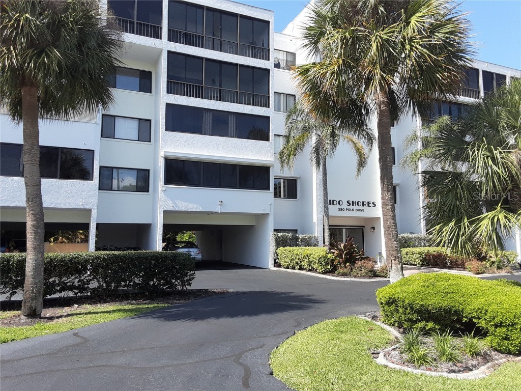 350 S Polk Drive #207 Sarasota FL 34236 A4549916 image1