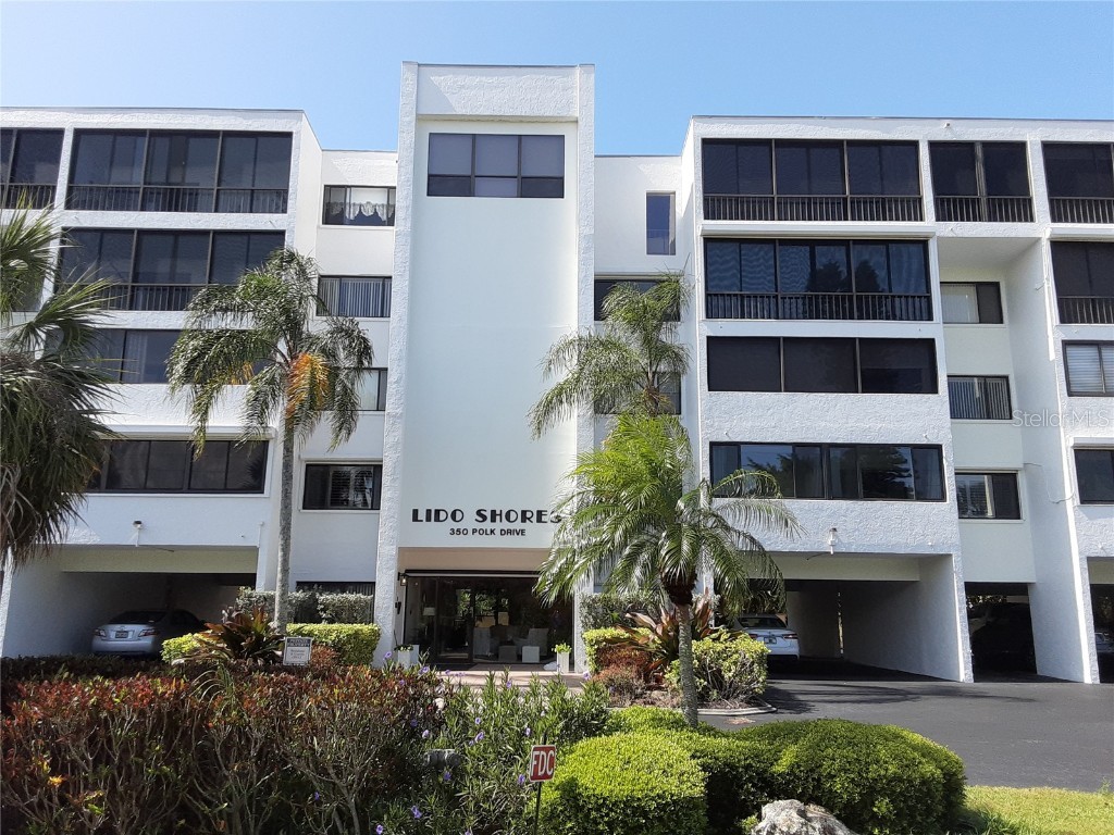 350 S Polk Drive #207 Sarasota FL 34236 A4549916 image2