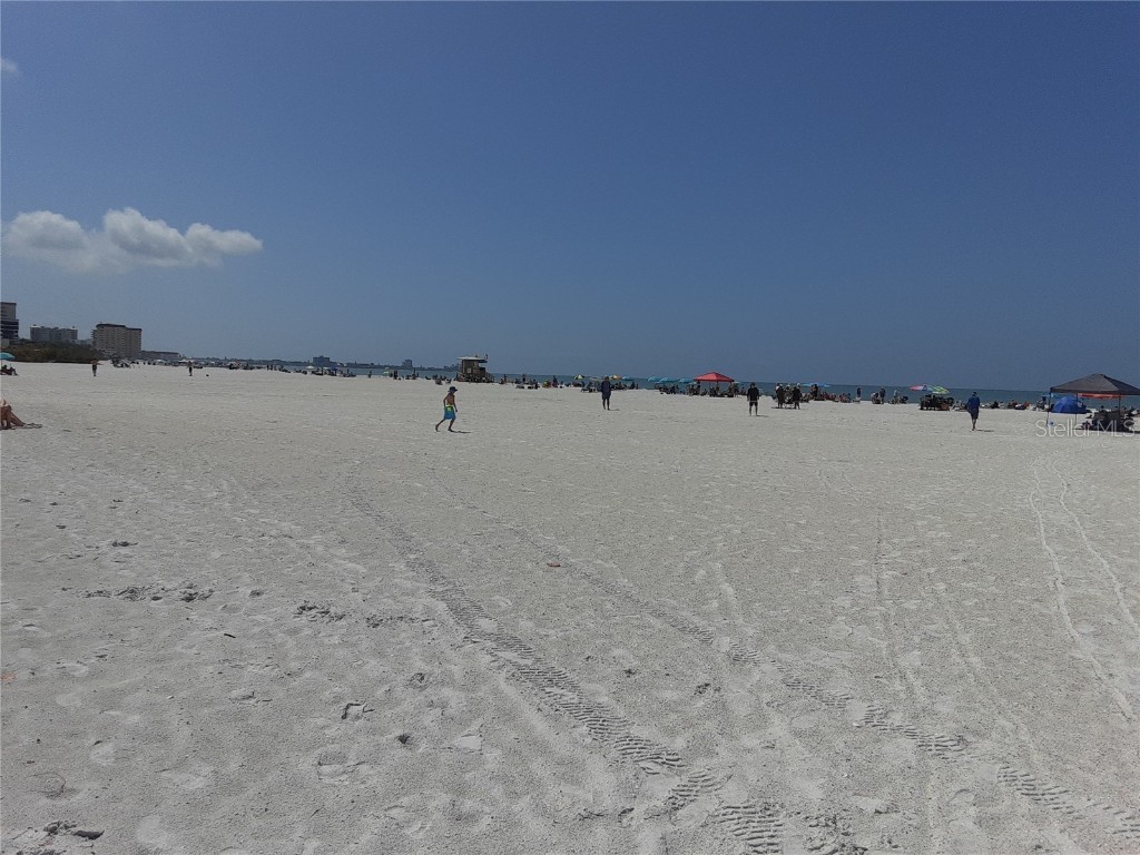 350 S Polk Drive #207 Sarasota FL 34236 A4549916 image21