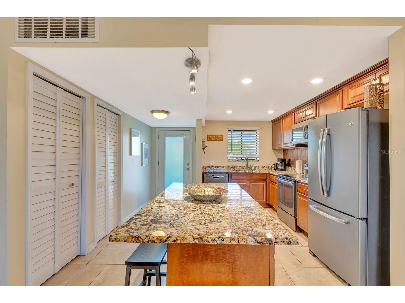 350 S Polk Drive #302 Sarasota FL 34236 A4690291 image15