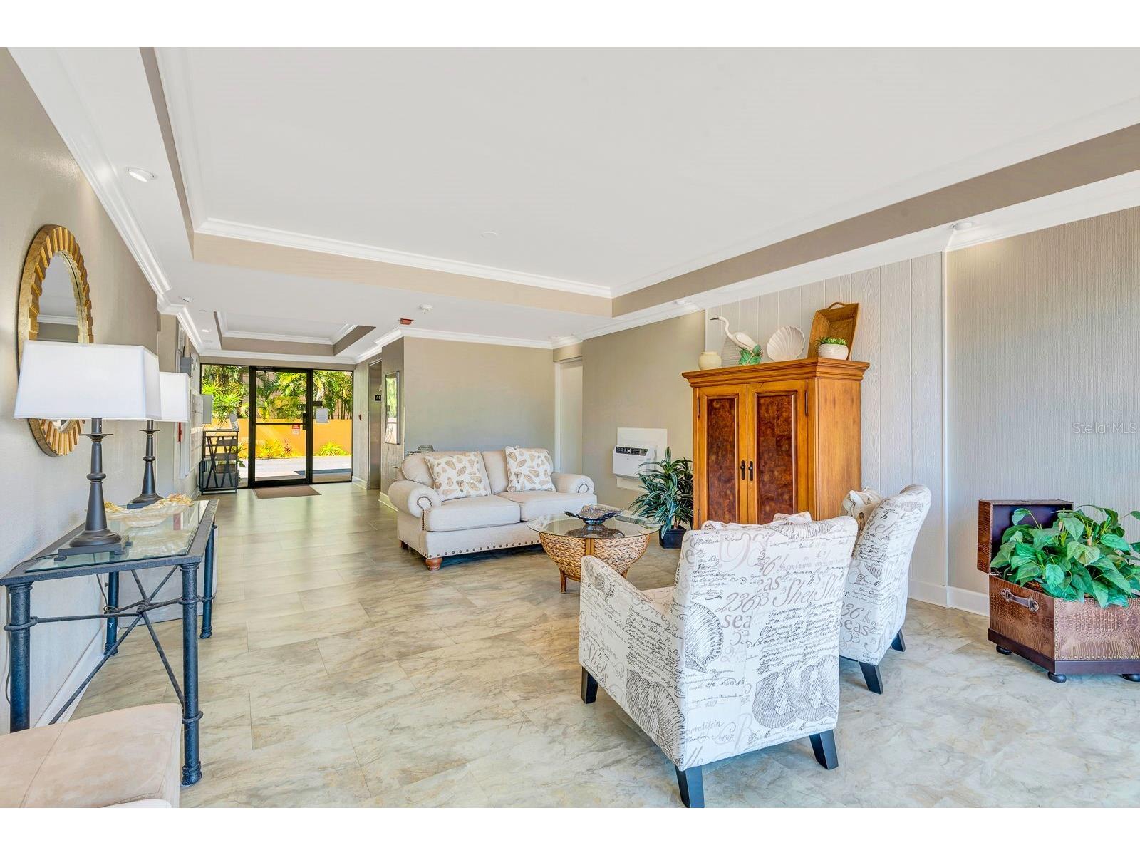 350 S Polk Drive #302 Sarasota FL 34236 A4690291 image5