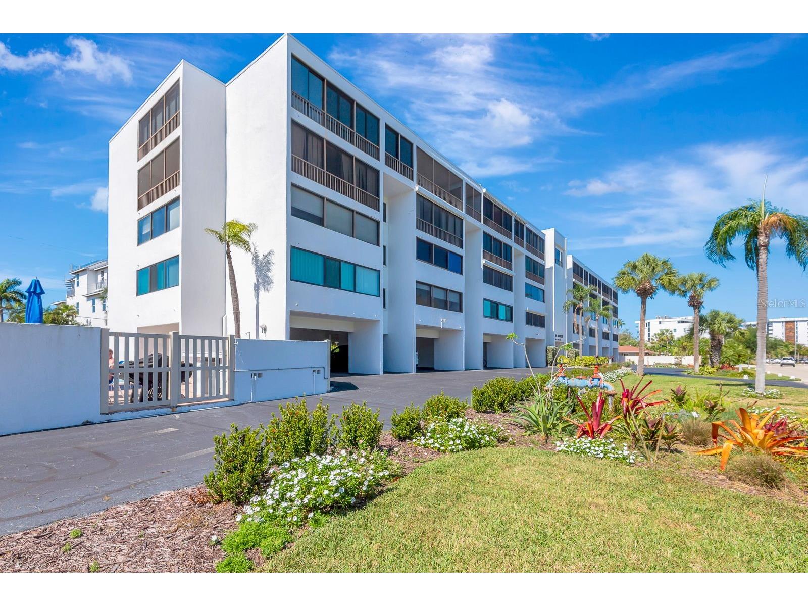 350 S Polk Drive #302 Sarasota FL 34236 A4690291 image52