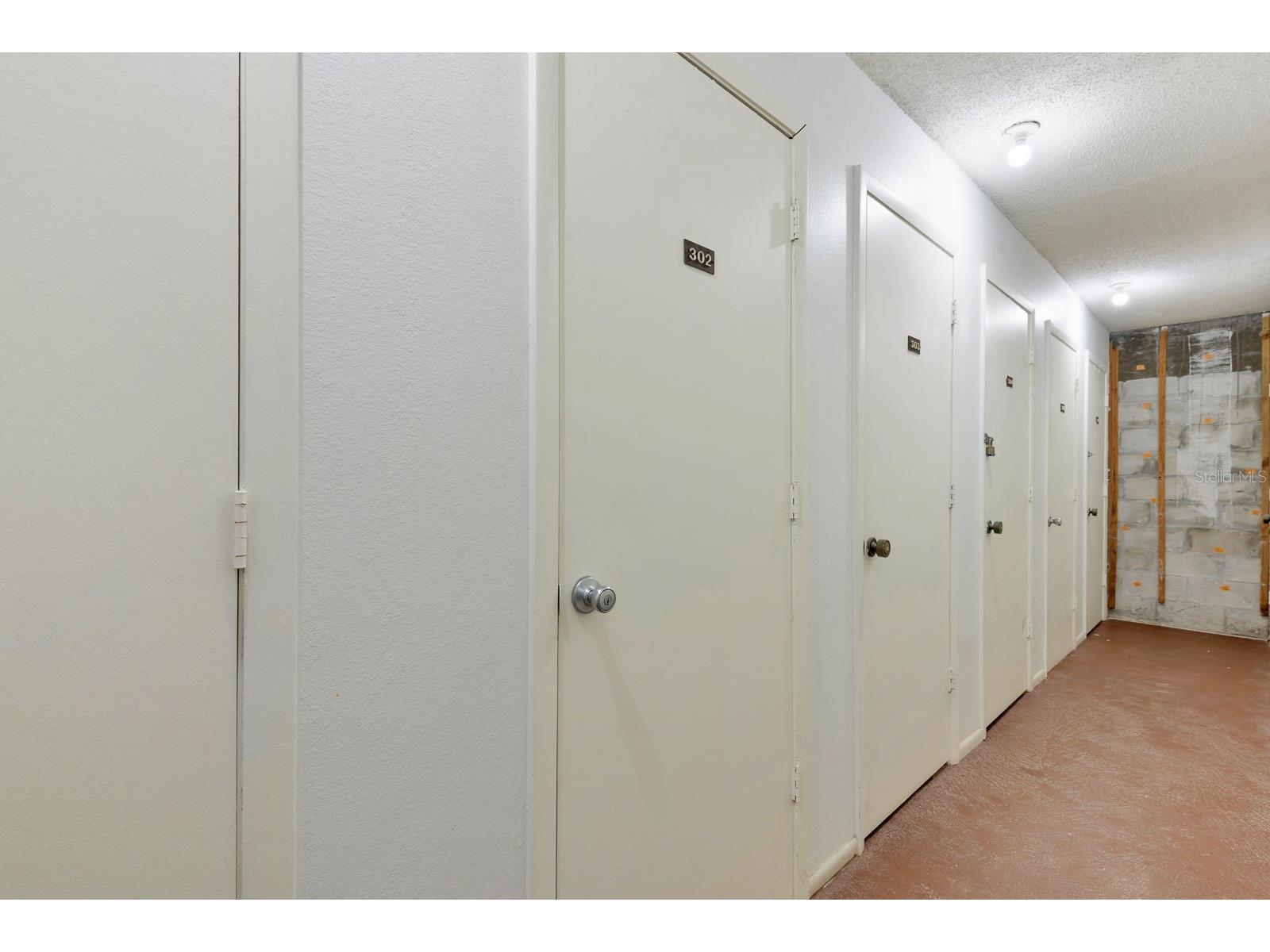 350 S Polk Drive #302 Sarasota FL 34236 A4690291 image59