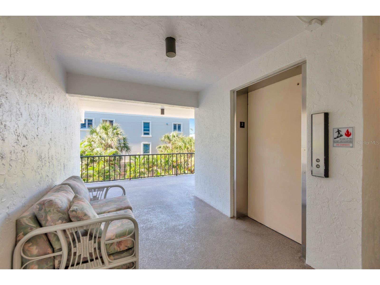 350 S Polk Drive #302 Sarasota FL 34236 A4690291 image7