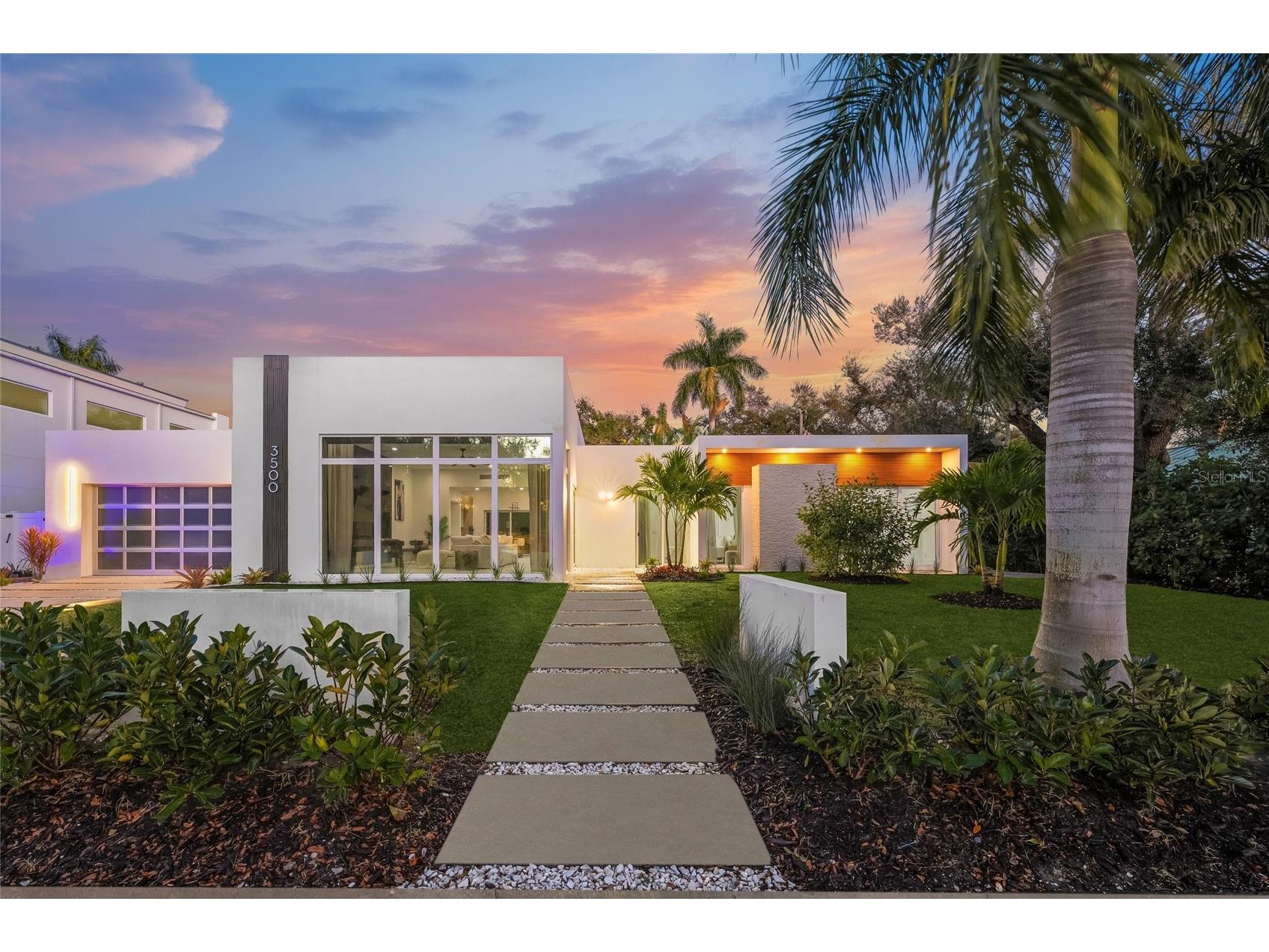 3500 Bay Shore Road Sarasota FL 34234 A4680165 image1