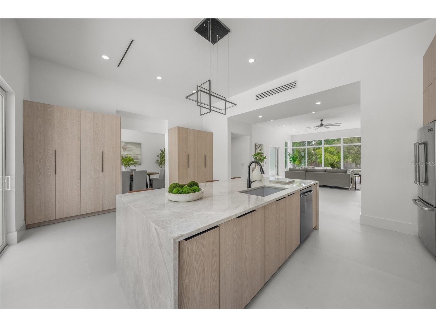 3500 Bay Shore Road Sarasota FL 34234 A4680165 image10