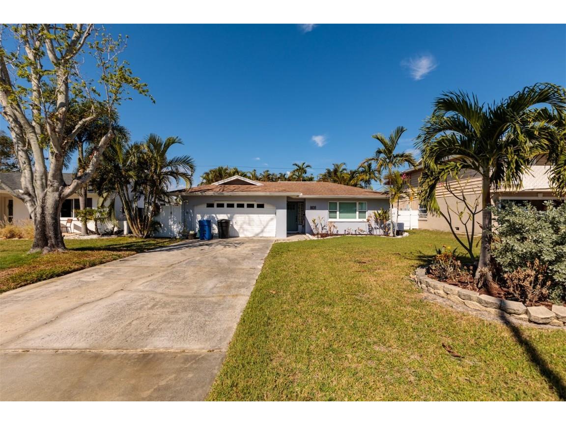 3500 Bayshore Boulevard NE Saint Petersburg FL 33703 U8221900 image1