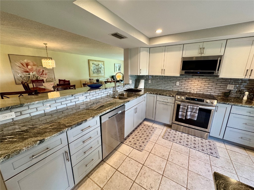 3500 El Conquistador Parkway #347 Bradenton FL 34210 A4654951 image4