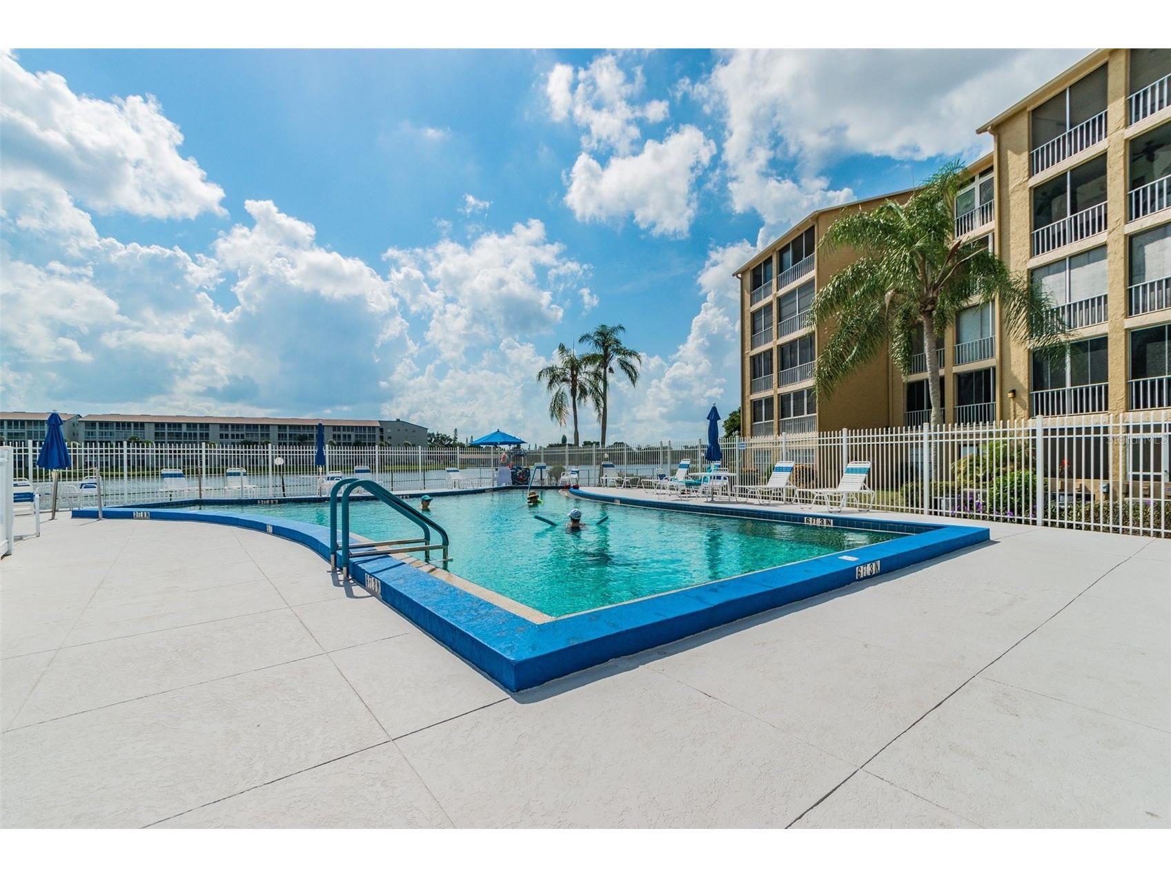 3500 Lake Bayshore Dr #K101 Bradenton FL 34205 - LAKE BAYSHORE A4667013 image24