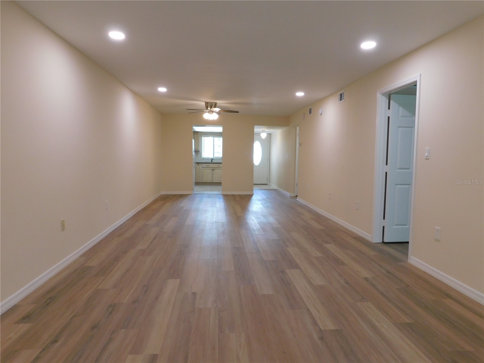 3500 Lake Bayshore Dr #K101 Bradenton FL 34205 - LAKE BAYSHORE A4667013 image8