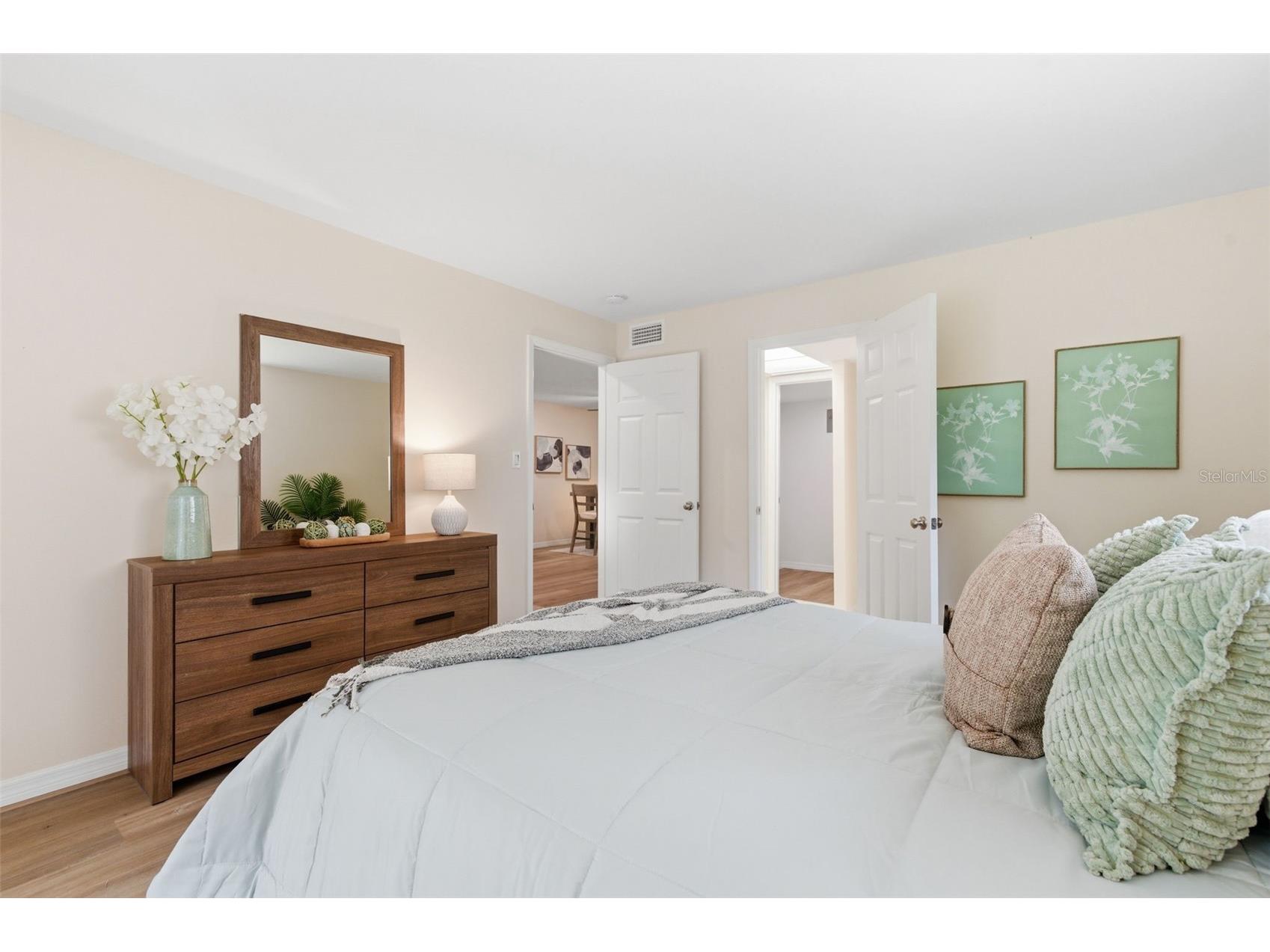 3500 Lake Bayshore Drive #K 101 Bradenton FL 34205 TB8512716 image27