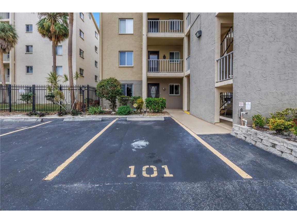 3500 Lake Bayshore Drive #K101 Bradenton FL 34205 A4661970 image4