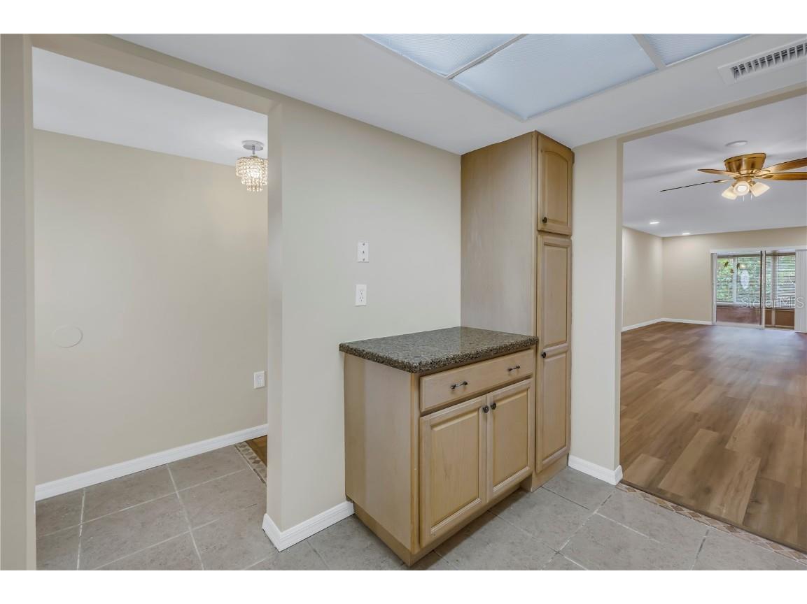 3500 Lake Bayshore Drive #K101 Bradenton FL 34205 A4661970 image9