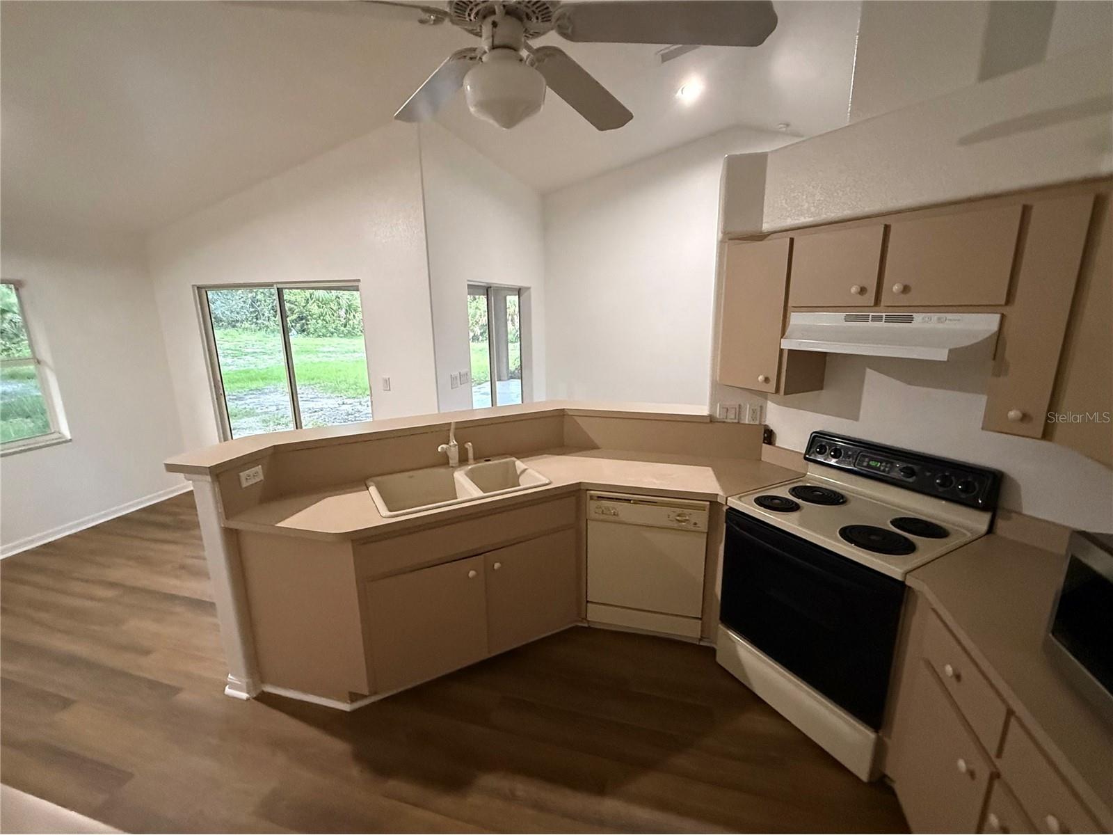 3500 W Price Boulevard North Port FL 34286 C7527537 image9