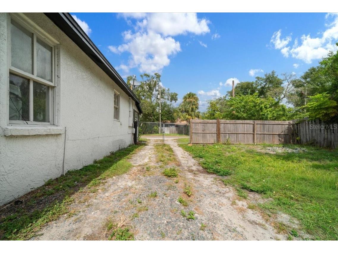 3501 E Genesee Street Tampa FL 33610 OM710849 image10