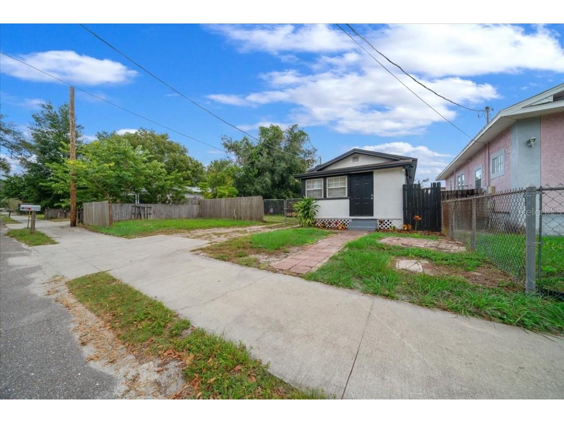 3501 E Genesee Street Tampa FL 33610 OM710849 image23