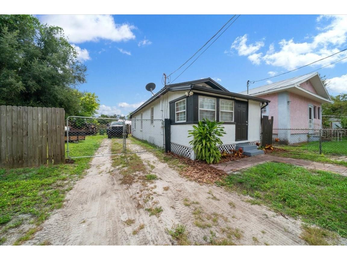 3501 E Genesee Street Tampa FL 33610 OM710849 image8