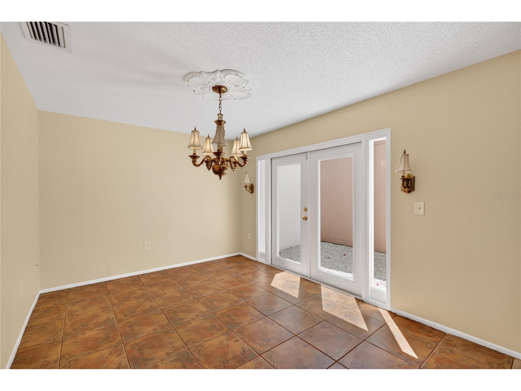 3501 N Village Court #220 Sarasota FL 34231 A4688282 image12