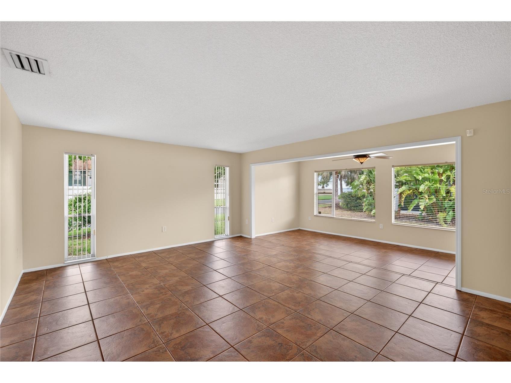 3501 N Village Court #220 Sarasota FL 34231 A4688282 image18