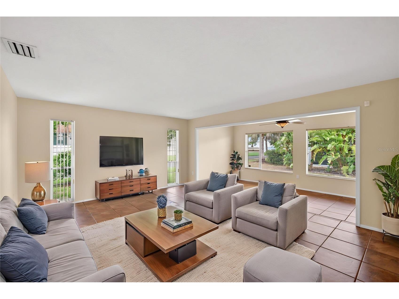 3501 N Village Court #220 Sarasota FL 34231 A4688282 image19