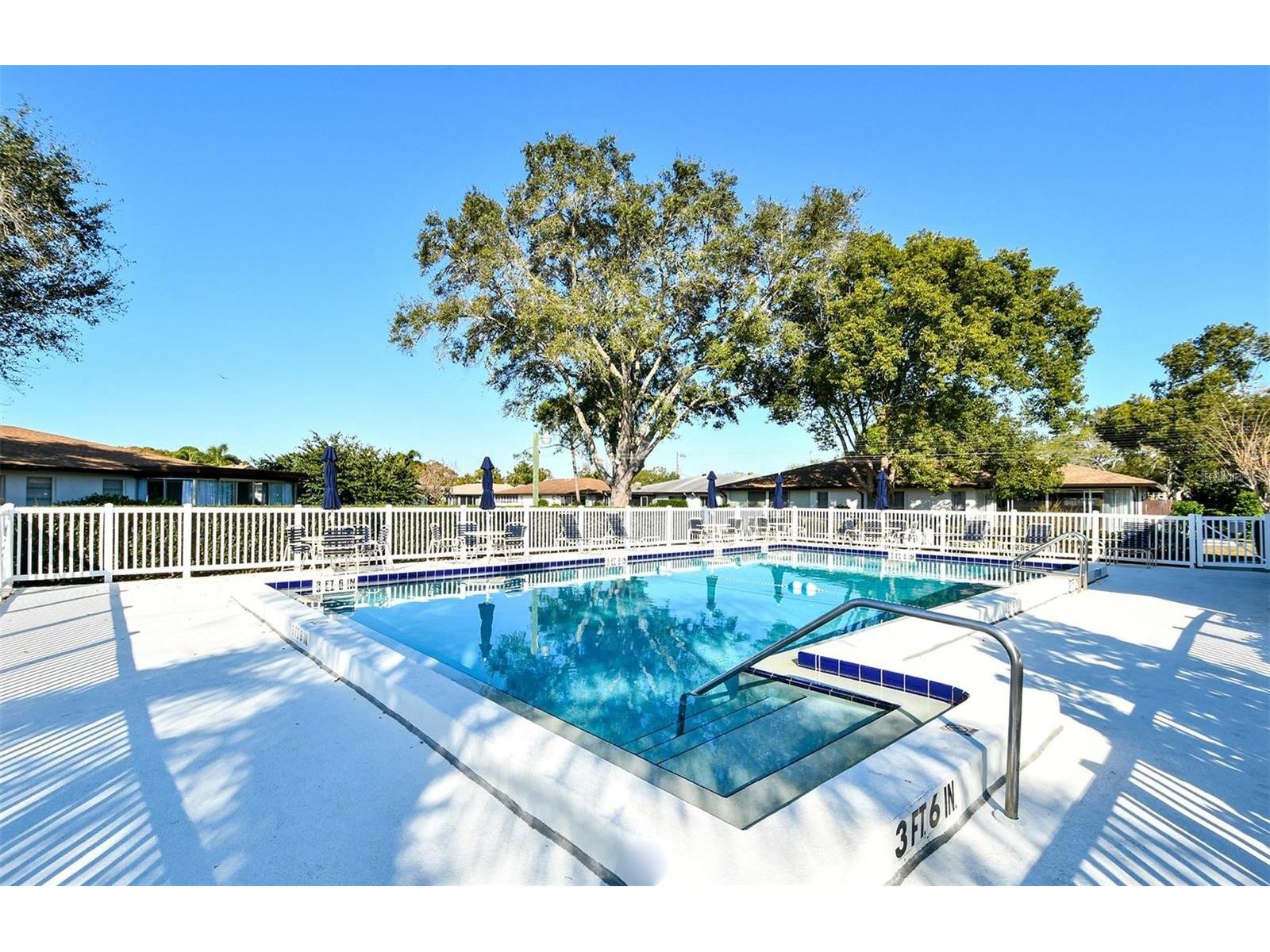 3501 N Village Court #220 Sarasota FL 34231 A4688282 image54