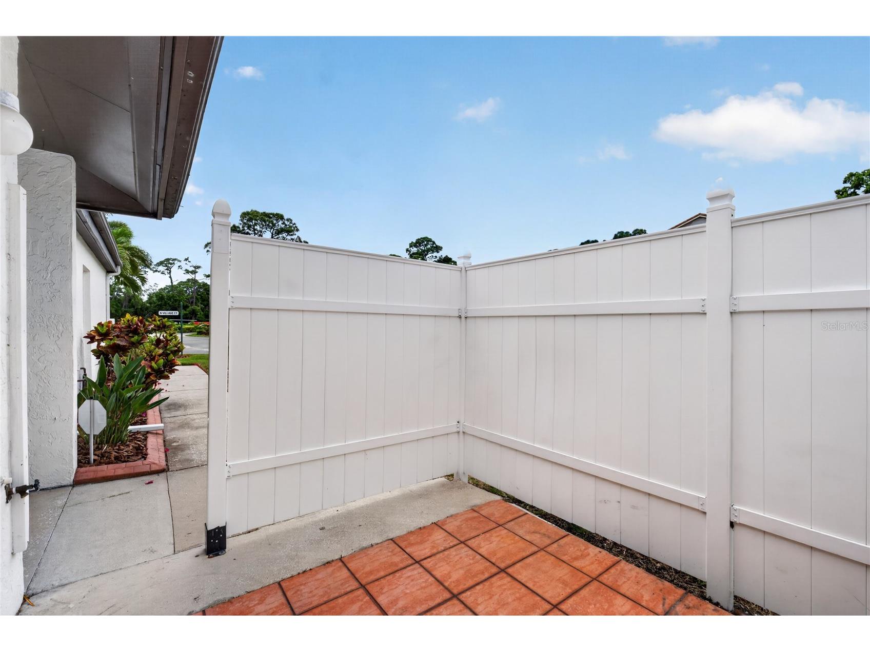 3501 N Village Court #220 Sarasota FL 34231 A4688282 image7
