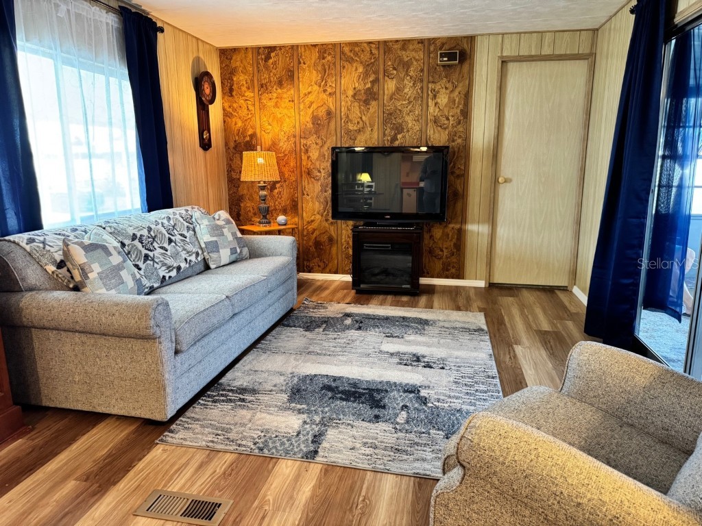 35012 Dale Avenue Zephyrhills FL 33541 TB8432369 image11