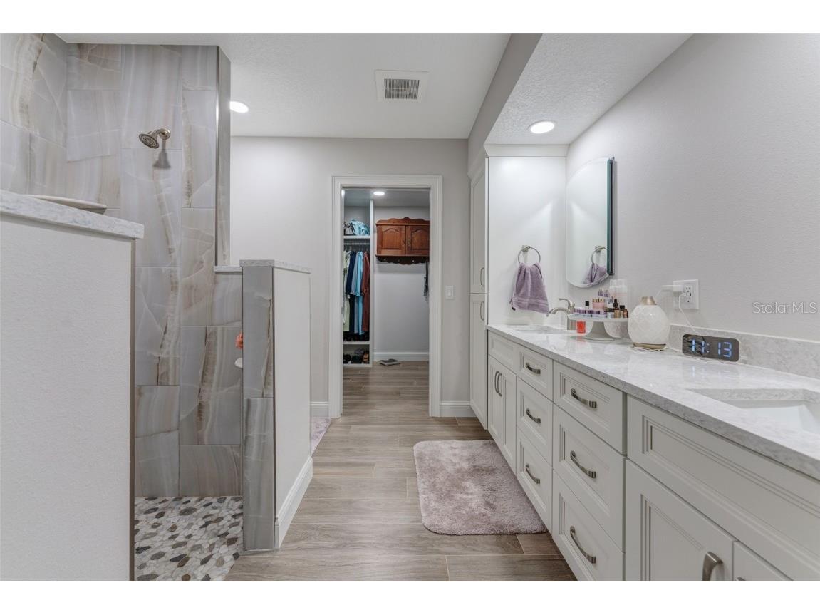 3502 Bahia Vista Street Sarasota FL 34239 A4615828 image17