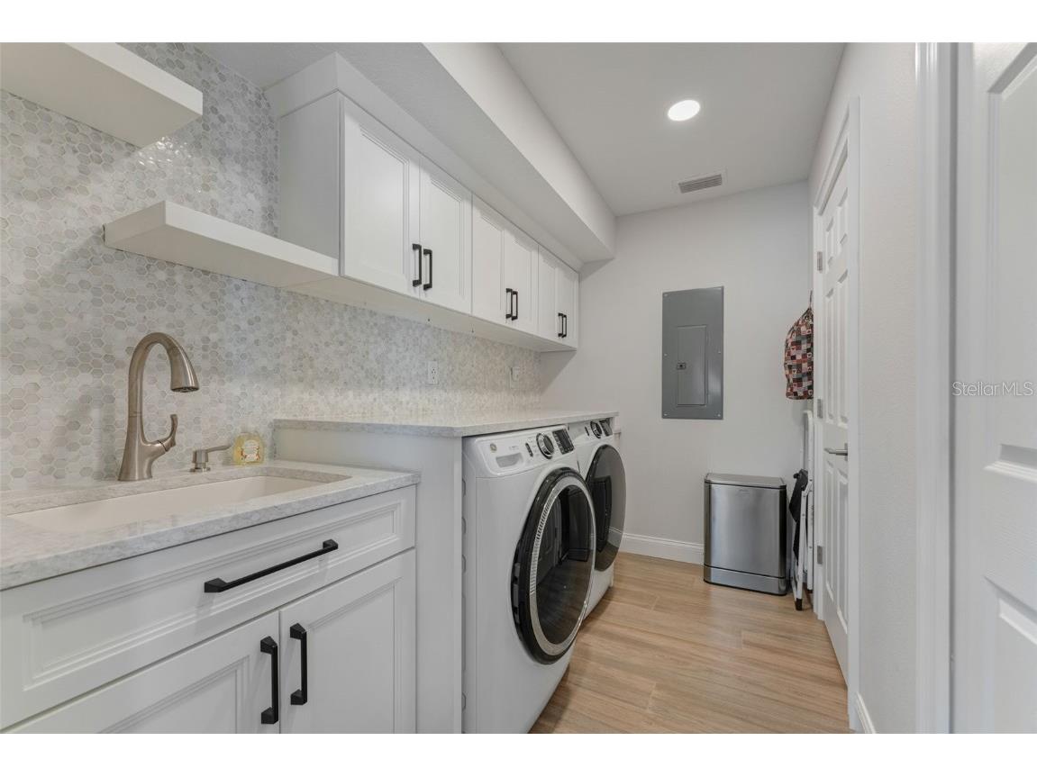 3502 Bahia Vista Street Sarasota FL 34239 A4615828 image32