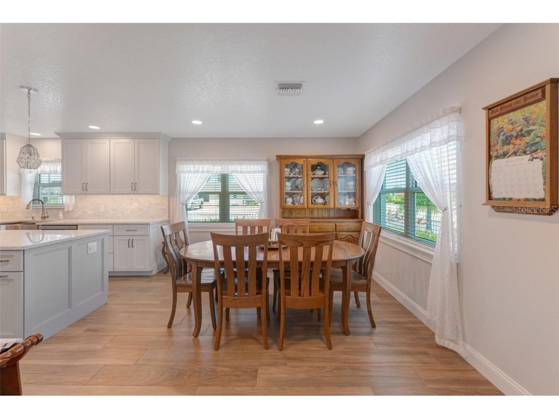 3502 Bahia Vista Street Sarasota FL 34239 A4623849 image13