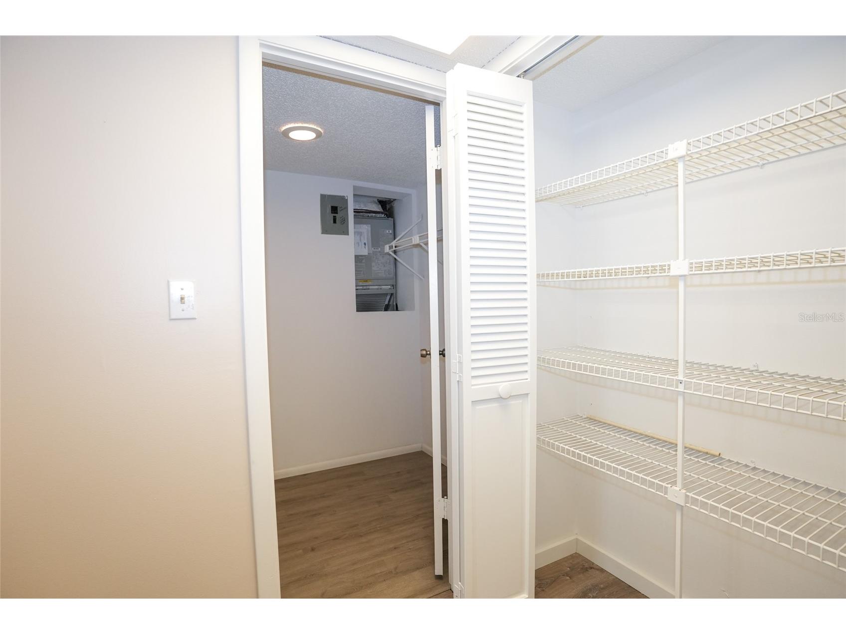 3502 Lake Bayshore Drive #K102 Bradenton FL 34205 A4683485 image10