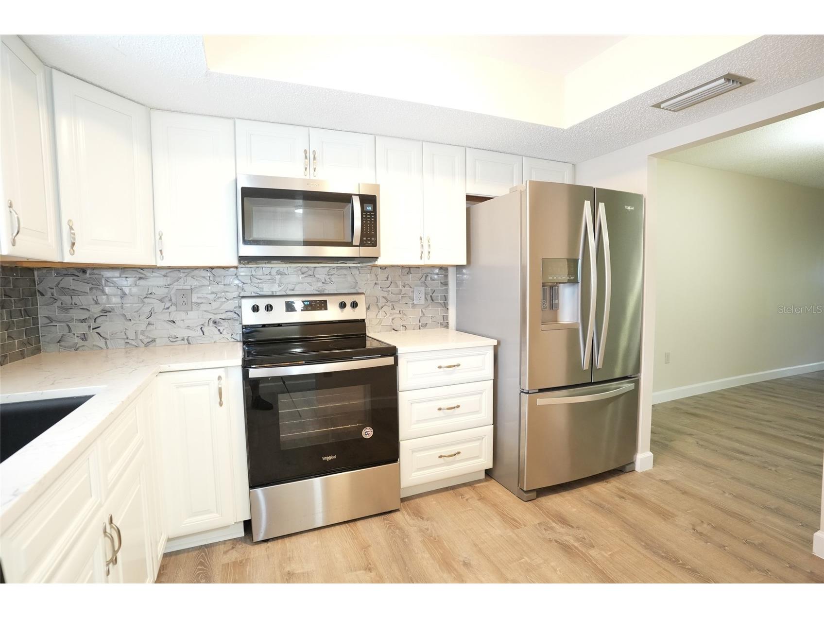 3502 Lake Bayshore Drive #K102 Bradenton FL 34205 A4683485 image2